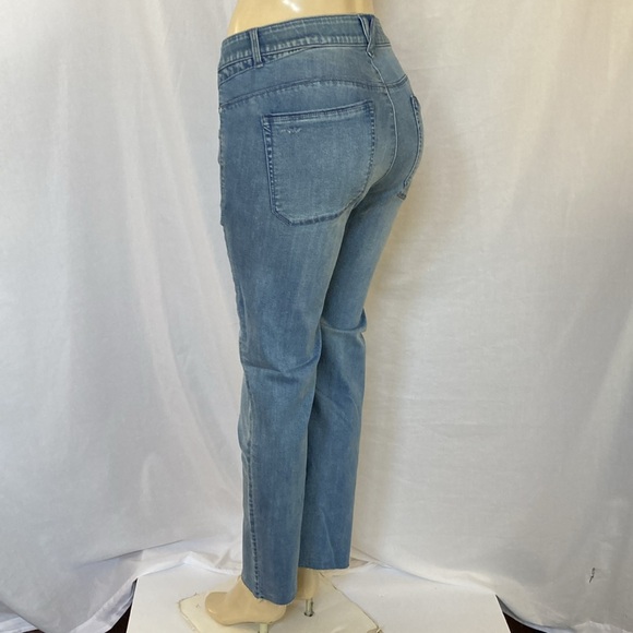 WIT & WISDOM Jeans Women’s Tummy Control Size 18W DISTRESSED Slim Straight NWOT - Picture 7 of 8